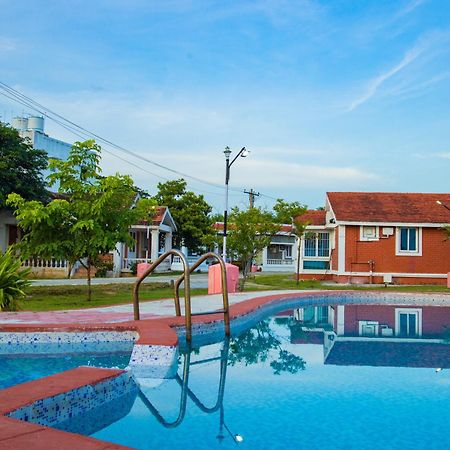 Mamalla Kudil Resort Mamallapuram Esterno foto