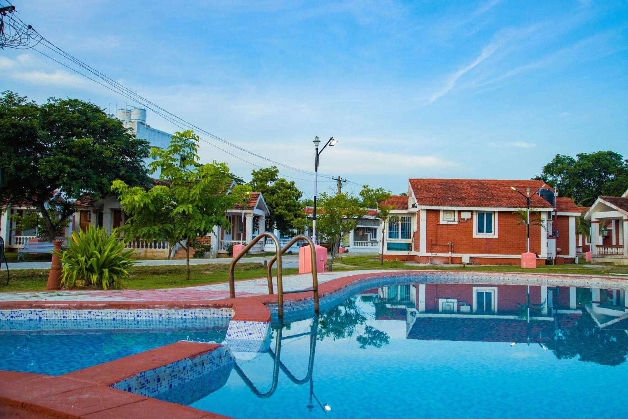 Mamalla Kudil Resort Mamallapuram Esterno foto