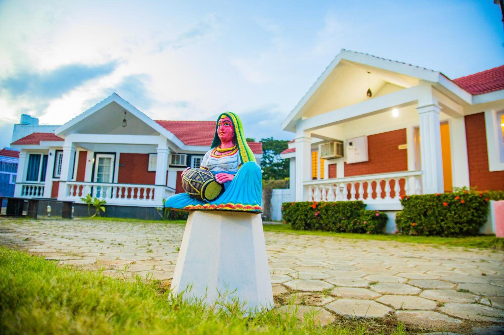 Mamalla Kudil Resort Mamallapuram Esterno foto